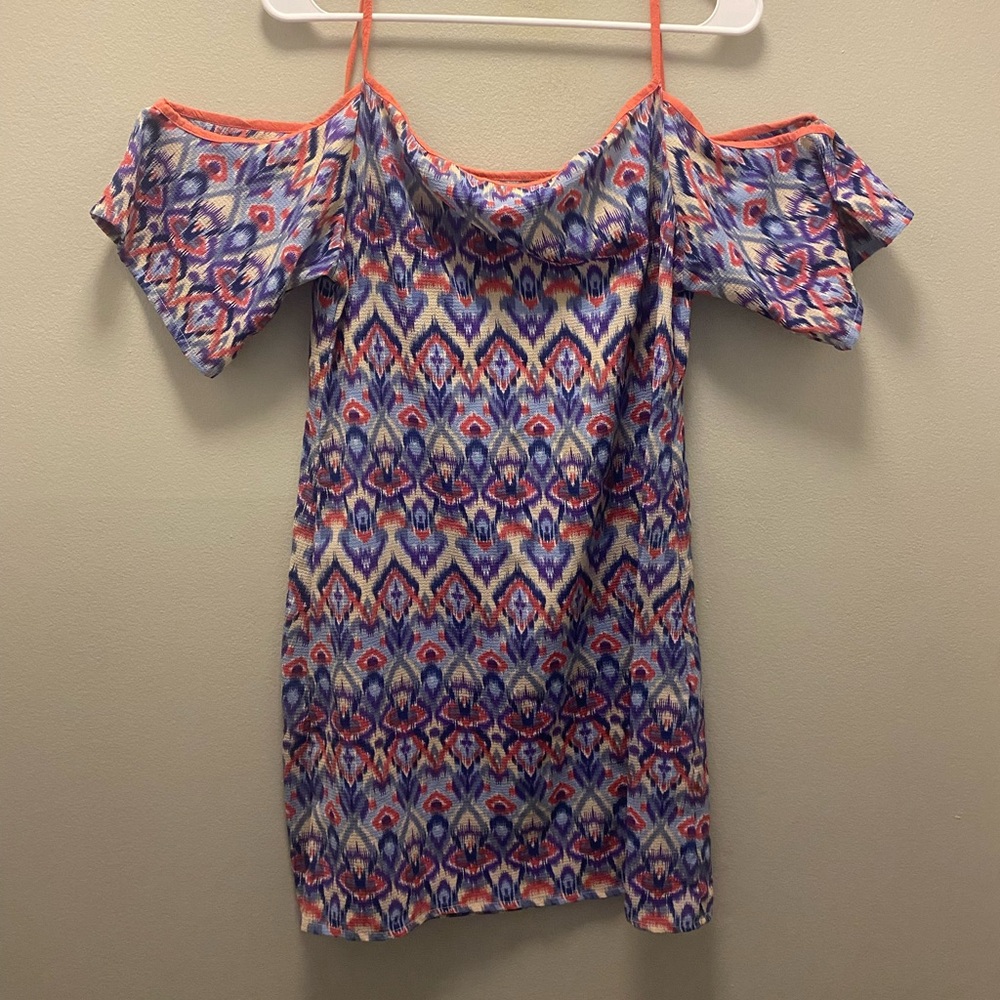 Cold shoulder printed dress